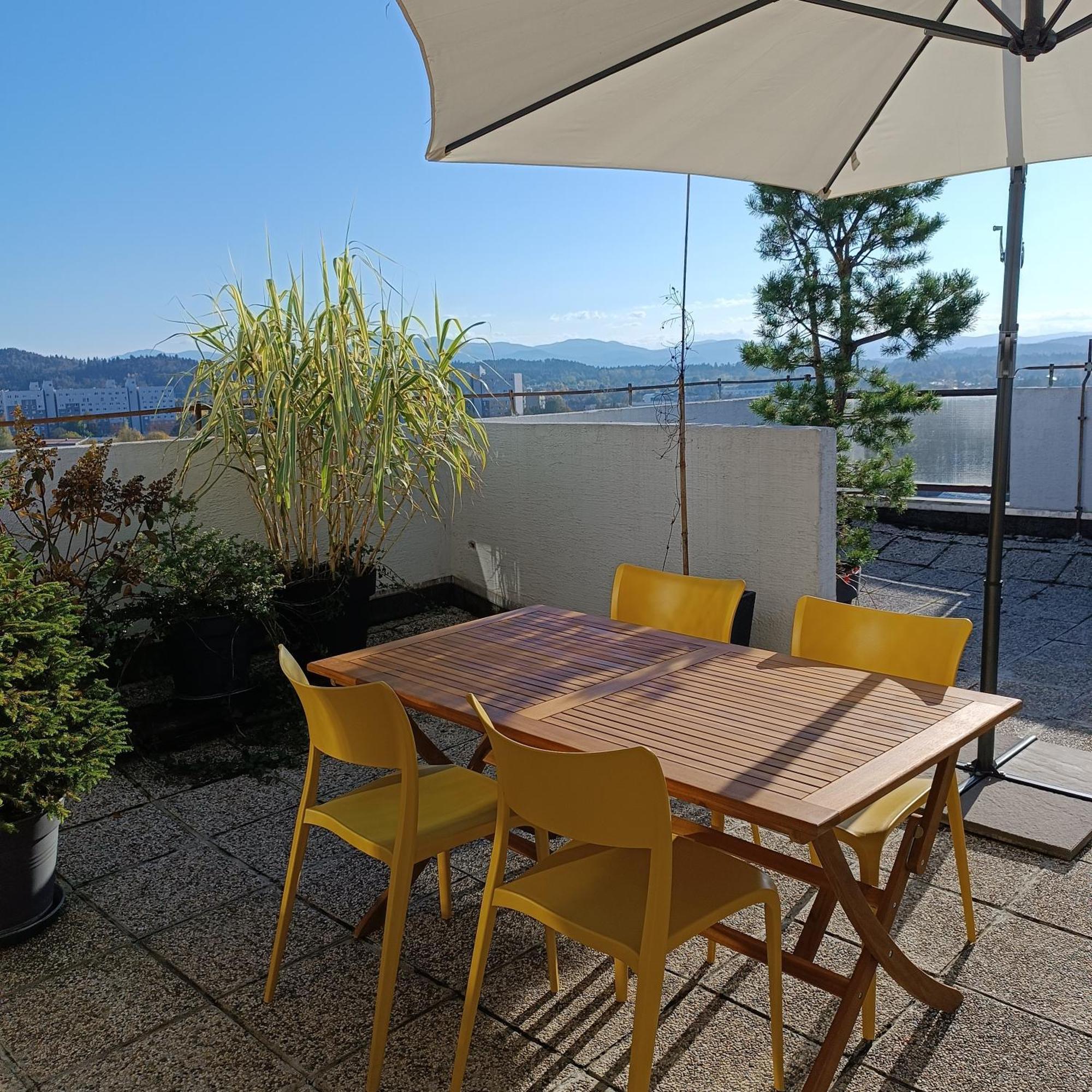 Bright Penthaus Apartement, With A Wonderful View Ljubljana Exteriör bild